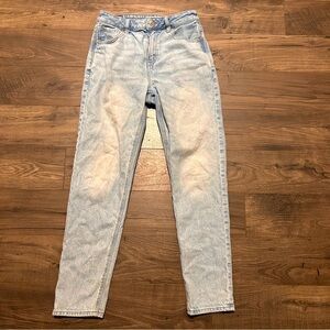 AE Strigid High Waist Mom Jeans Women’s 2 Short